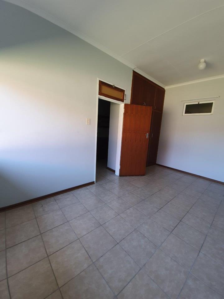 To Let 1 Bedroom Property for Rent in Mangold Park Eastern Cape